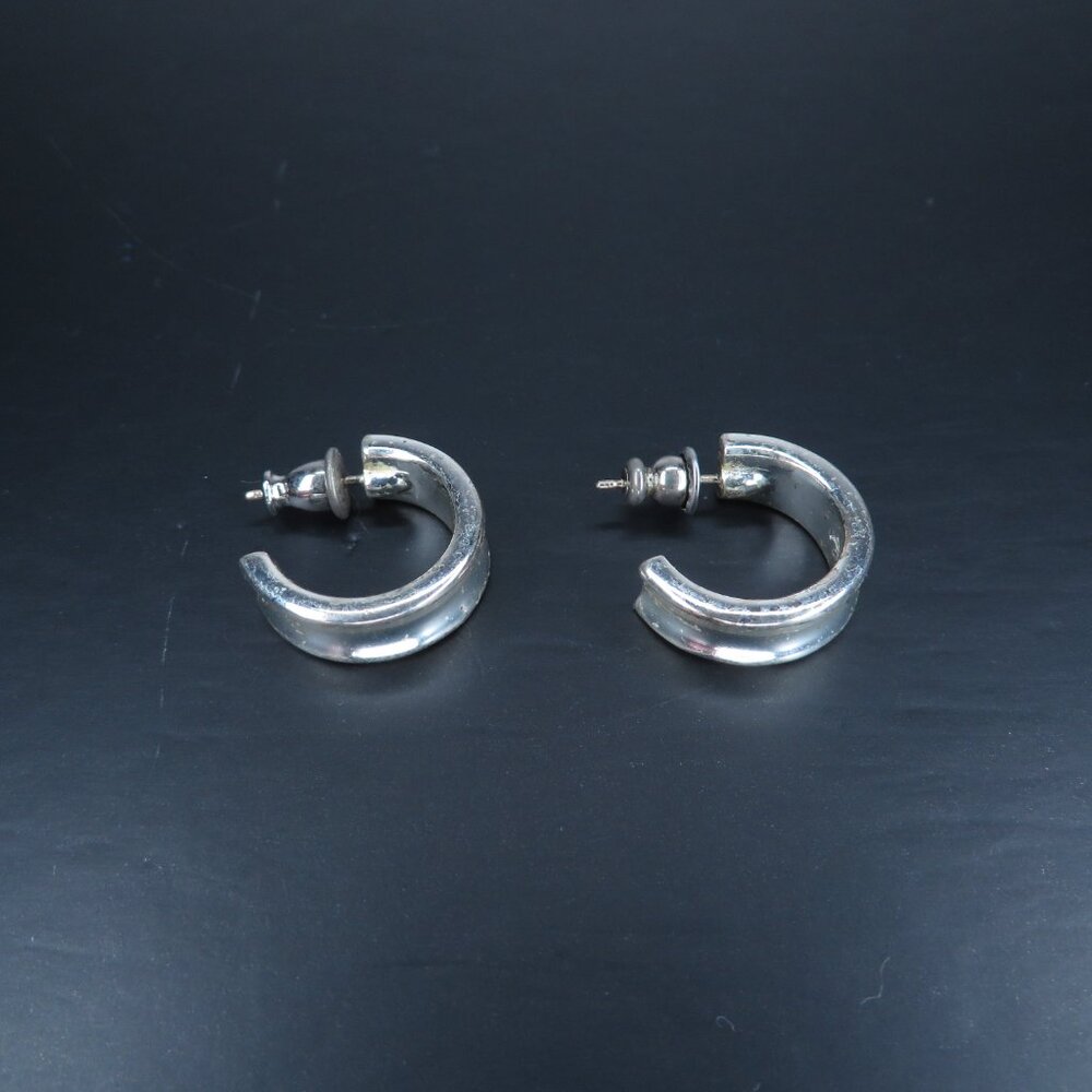 Small Silver Tone Hoop - Picture 3 of 8